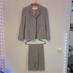 Garfield and Marks women’s suit set. Blazer size 12 and pants size 10